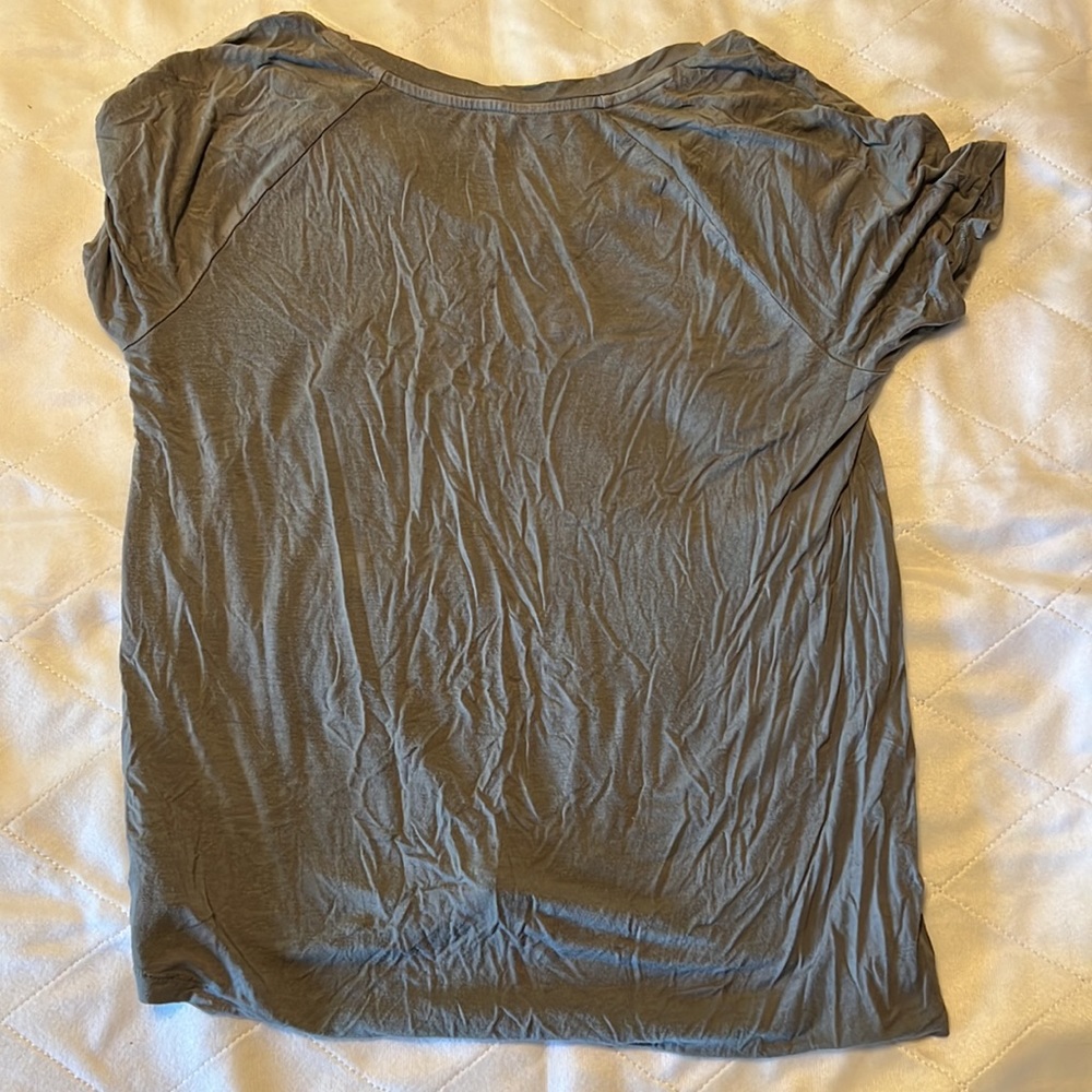 Small Top - Picture 4 of 5